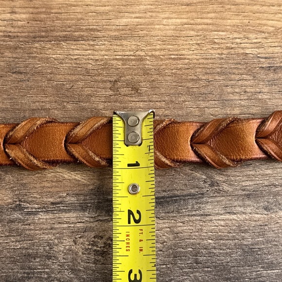 Vintage Western Tan Braided Leather Belt Silver Floral Buckle Tip Womens Size 28 - Picture 4 of 7
